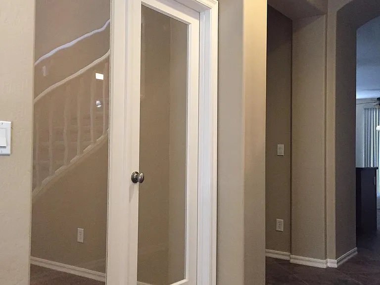 14558 W Port Royale Ln — Photo 8