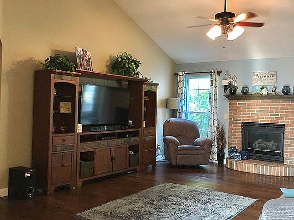 Living Room with Gas Firepla