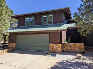 2 Arbol Ct, Los Alamos, NM 87547