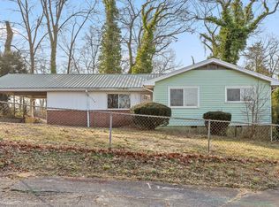 3706 Hemingway Dr, Chattanooga, TN 37406
