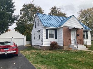 15 Auburn Rd, Manchester, CT 06042