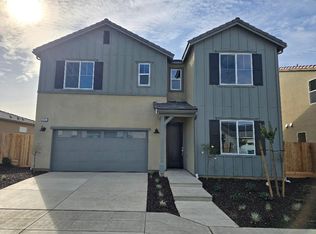 2851 E Colina Dr, Fresno, CA