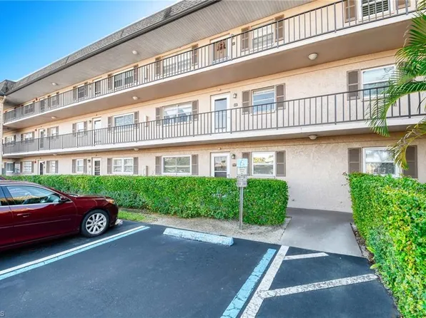 5483 Rattlesnake Hammock RD #207, NAPLES, FL 34113