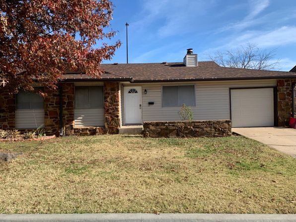 4305 S Maplewood Ave