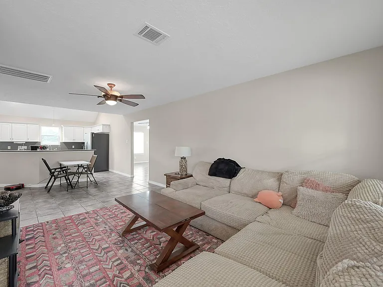 12102 Mustang Ave — Photo 5