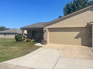 41630 Connies Ct, Clinton Township, MI 48038