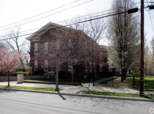 30 S New St APT B1, Dover, DE 19904