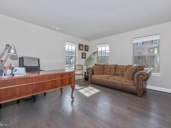 4th image of 11921 Breezy Meadow Dr