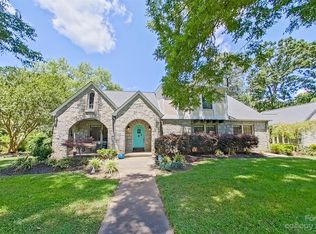 603 N Oakland St, Dallas, NC 28034