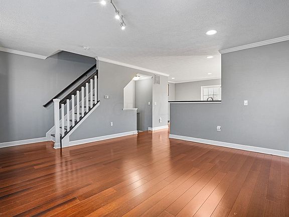 5th image of 5517 Rainbow Falls St #1