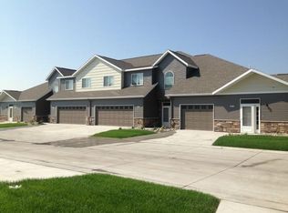 4901 Curt Cir, Grand Forks, ND 58201