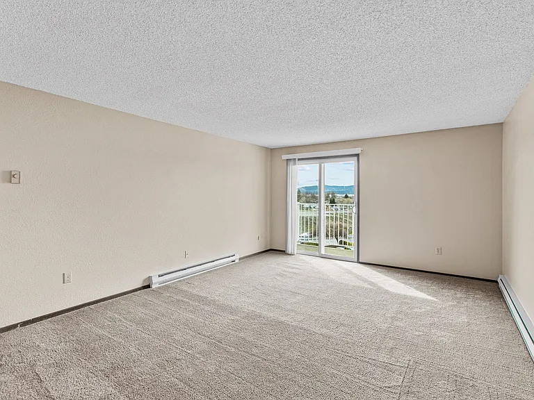 Cedar Green Apartments — Photo 42