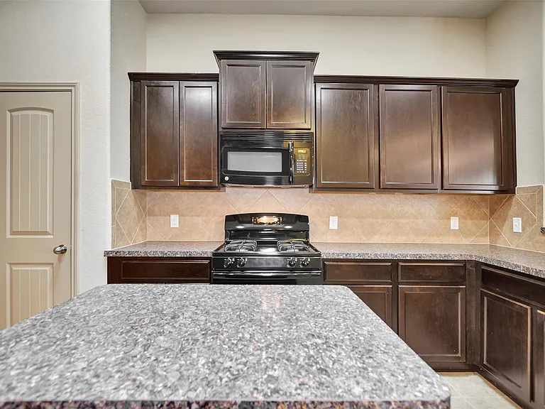11413 W Woodmark — Photo 15