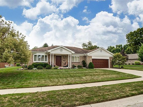 2nd image of 214 S Tippecanoe Dr