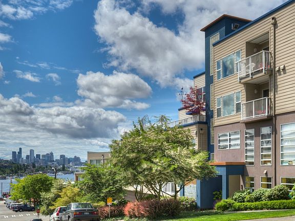 2nd image of 3919 Latona Ave NE APT 104