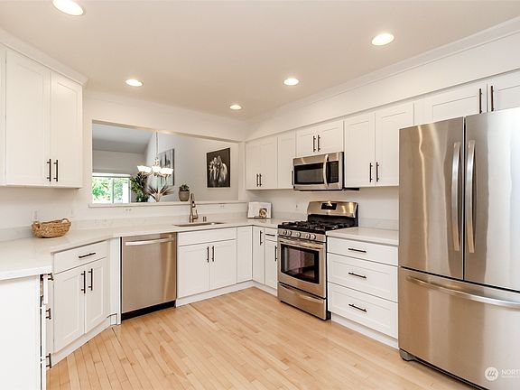 4th image of 22712 43rd Avenue S #15-2