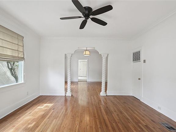 4th image of 2900 Esplanade Ave