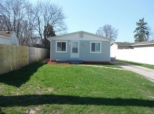 1919 Burrows St, Saginaw, MI 48602