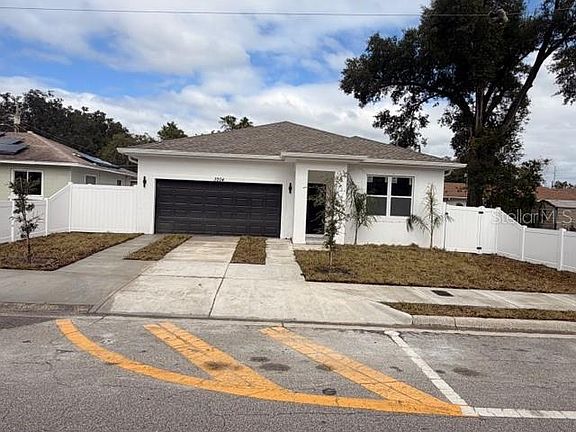 2nd image of 3204 E COLUMBUS DRIVE