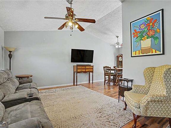 5th image of 4915 Old Norcross Rd