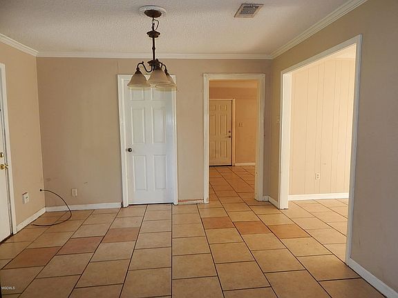 4th image of 11454 Harris Dr