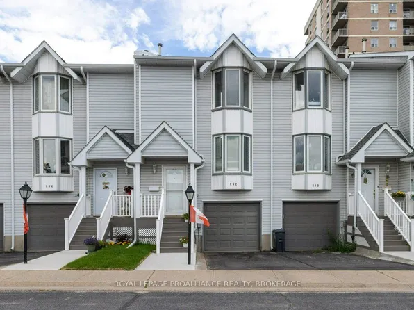 882 Winchester Ln, Kingston, ON K7P 2S6
