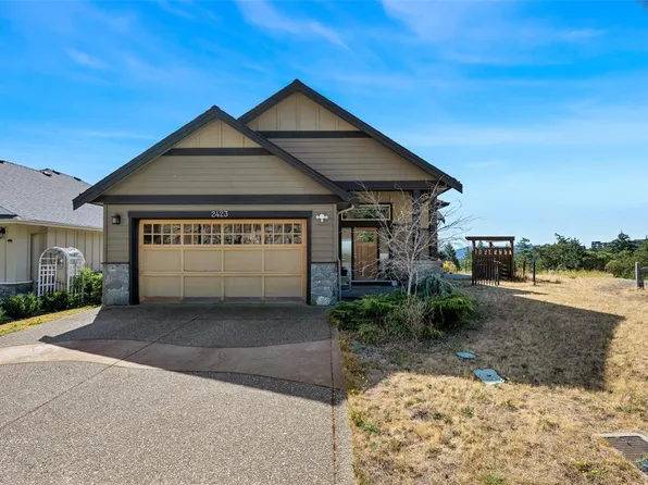 2423 Echo Valley Dr, Langford, BC V9B 0S1