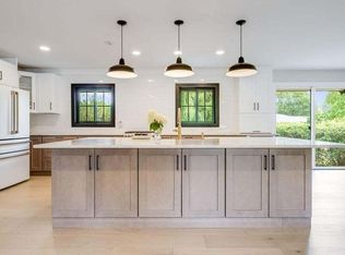 2050 Mt Kisco DRIVE, Elm Grove, WI 53122