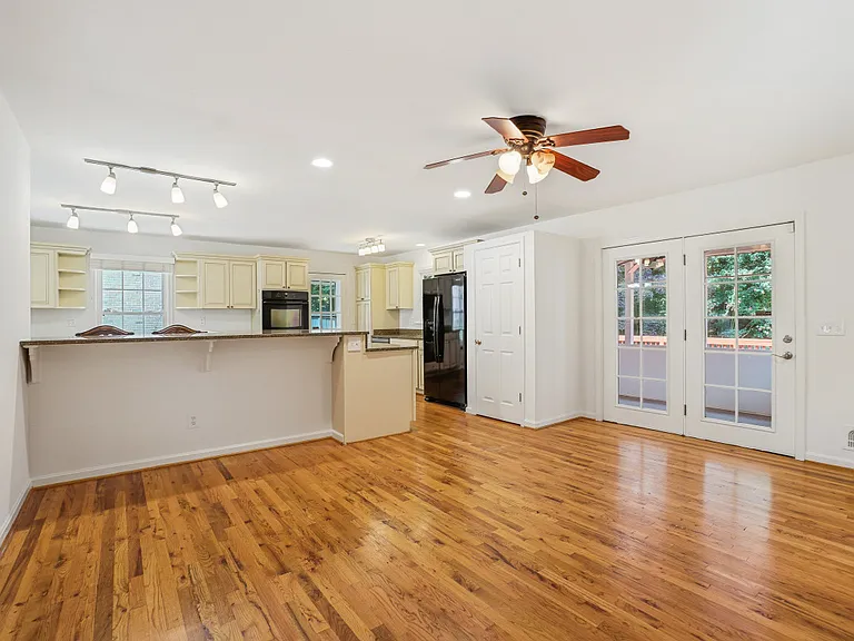 12027 Devilwood Dr — Photo 24