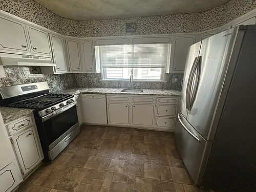 262 Hornblower Ave #1A Photo 1