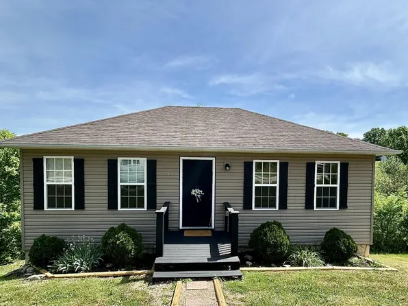 132 View Ln, La Follette, TN 37766