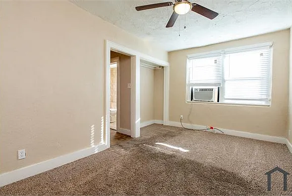 2347 N Wellington Pl #14 — Photo 5