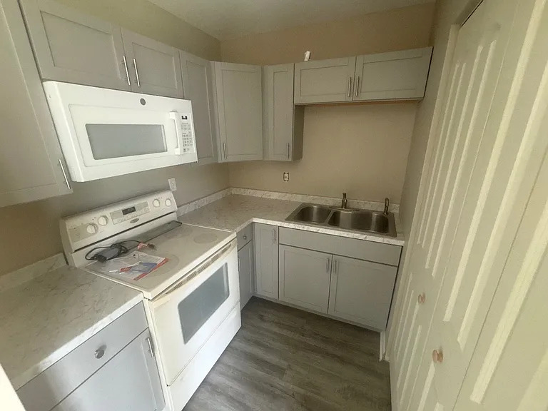 2614 Lamborne Blvd — Photo 2