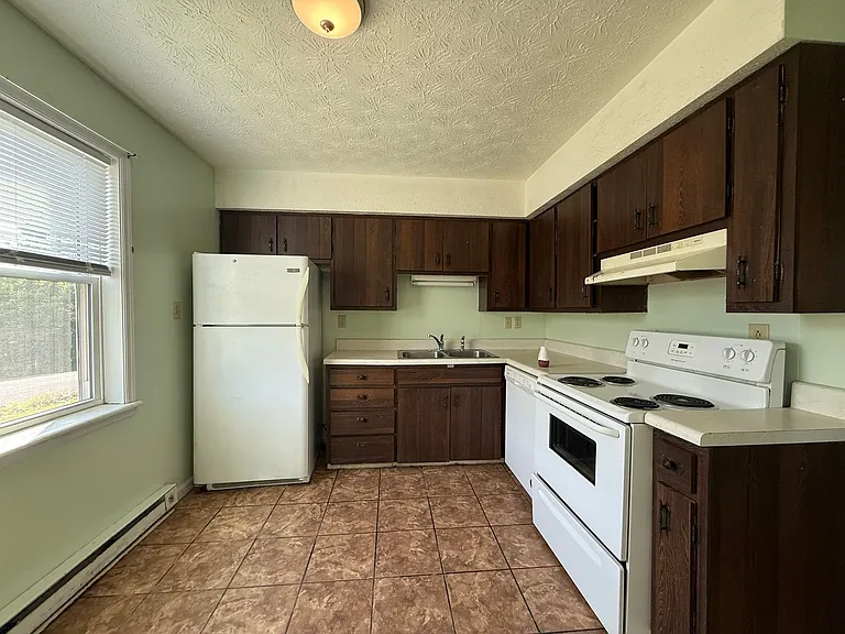 262 S Rufe Taylor Rd — Photo 10