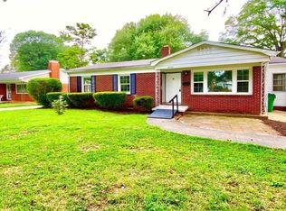 3835 Whitehall Dr, Charlotte, NC 28208