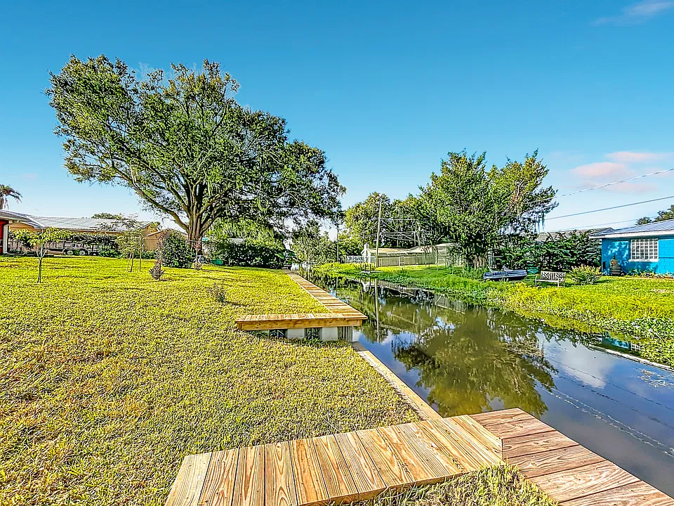 185 Lagoon Rd