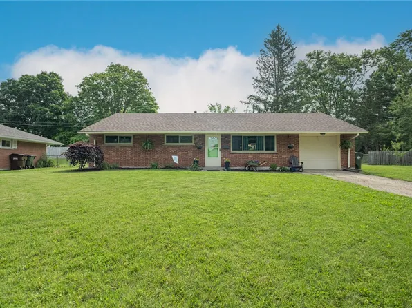 1572 Lanbury Dr, Kettering, OH 45439