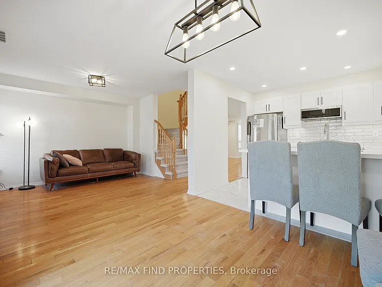 75 Harris Blvd — Photo 14