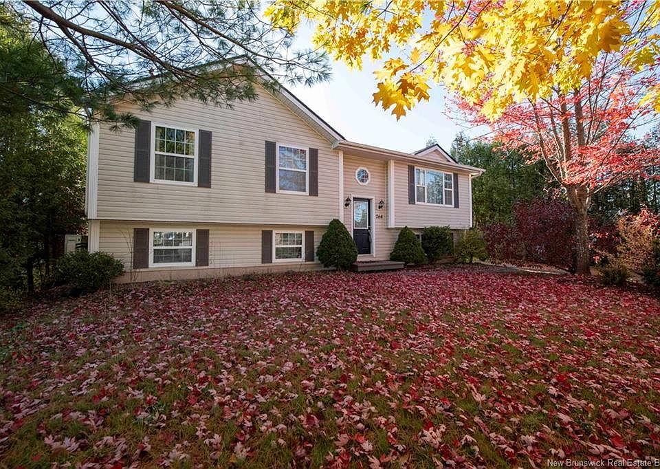 1st image of 264 Maplehurst Dr