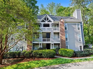 2512 Cranbrook Ln APT 3, Charlotte, NC 28207