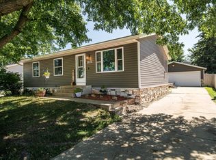 2030 50th St NW, Rochester, MN 55901