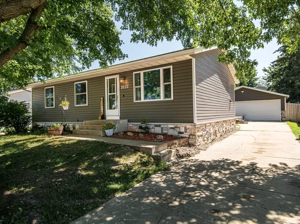 2030 50th St NW, Rochester, MN 55901