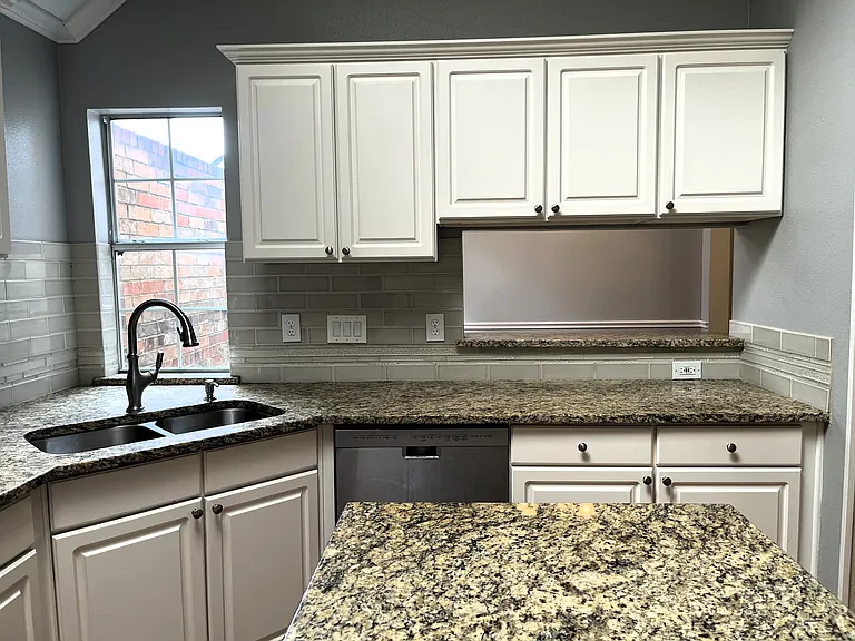 312 Moss Hill Rd — Photo 19