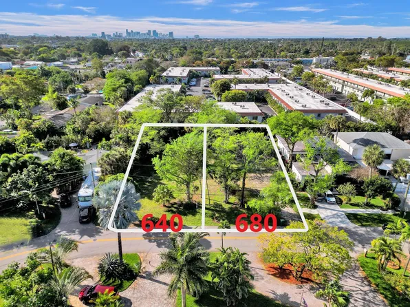 680 NW 33rd St, Oakland Park, FL 33309