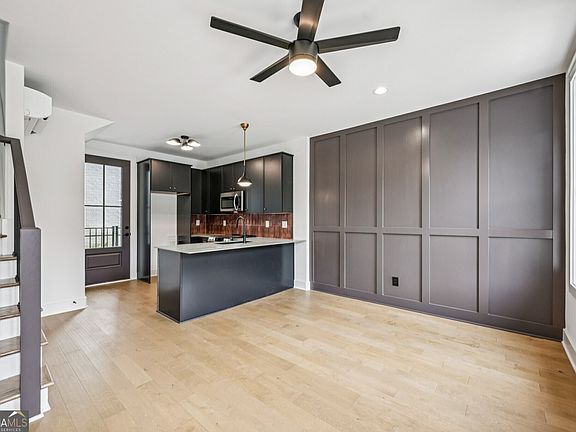 5th image of 1160 Boulevard Se #7