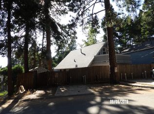 950 Deer Trl, Crestline, CA 92325