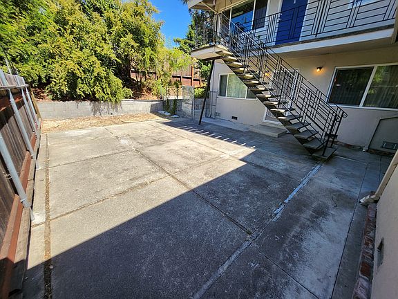 The Common Area shared by all tenants for hosting gatherings/events/bbq/etc.