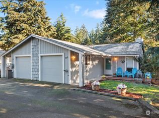 5215 65th Ave W, University Place, WA 98467