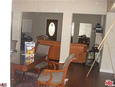 5th image of 116 N Mariposa Ave