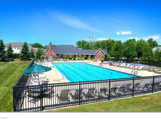 650 Oxford Dr, Broadview Heights, OH 44147
